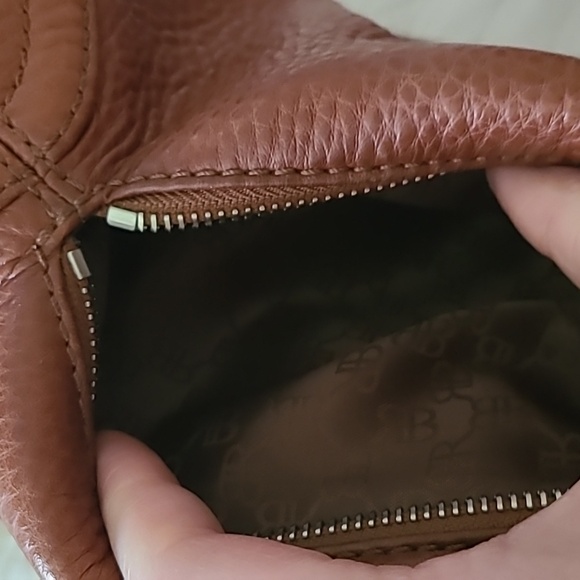 Elegant Brown Pebble Soft Leather Shoulder Bag By Banana Republic - Picture 7 of 9